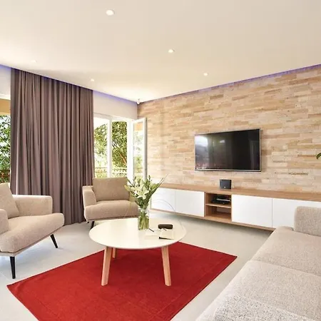 Spacious With Dream Views * أرغوستولي