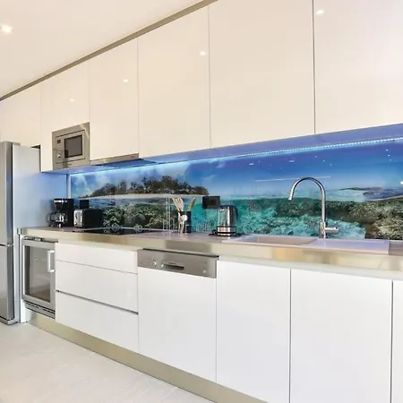 Spacious With Dream Views Lejlighed