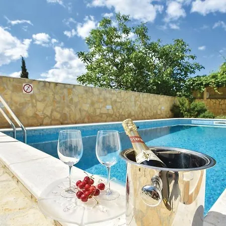 Spacious With Dream Views Lejlighed *